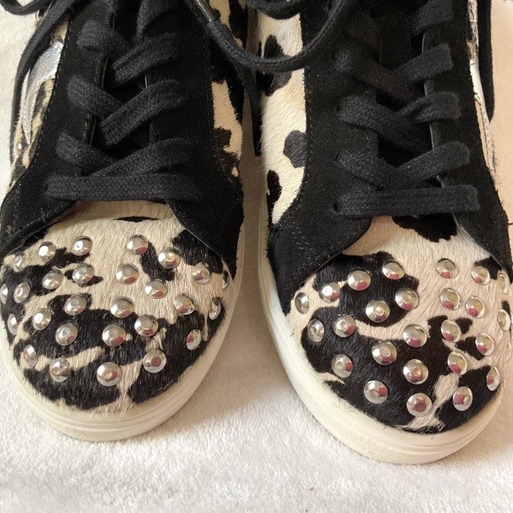 MYRA BAG GIGGLE HAIR ON COWHIDE WESTERN STUDDED SNEAKERS SIZE 8 - Picture 14 of 16